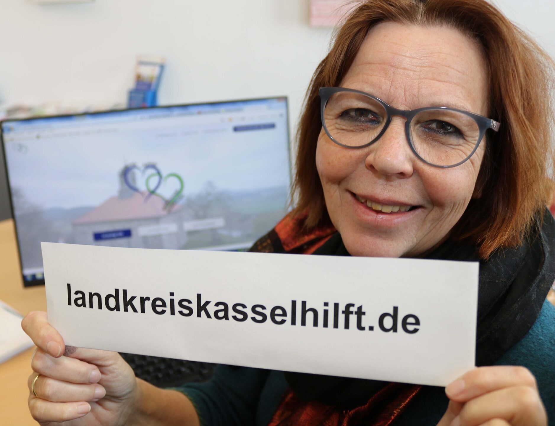 Die Bürgerbeauftragte des Landkreises Kassel, Gabriele Lengemann, ist Ansprechpartnerin für Helfergruppen vor Ort.